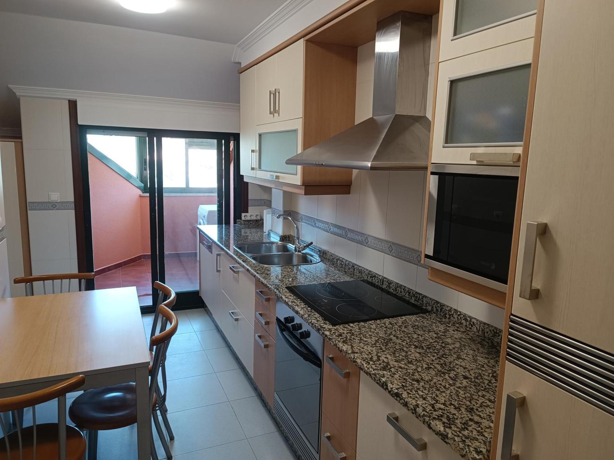 Atico Con 3 Habitaciones En بويو المظهر الخارجي الصورة